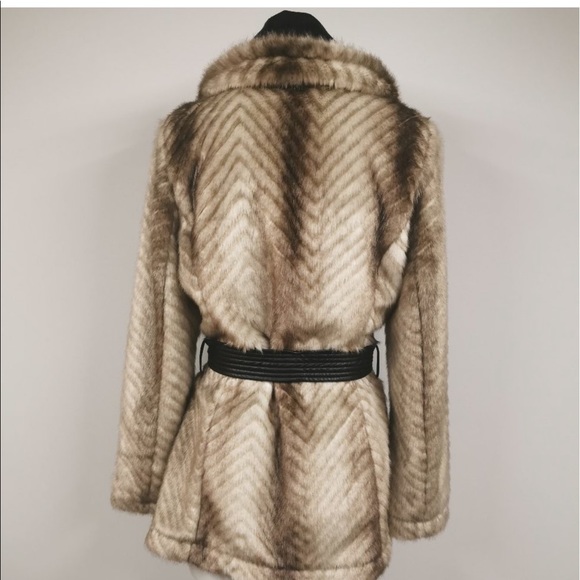 Guess faux fur coat - Picture 8 of 8